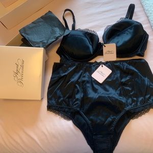SOLD Agent Provocateur Felinda Set